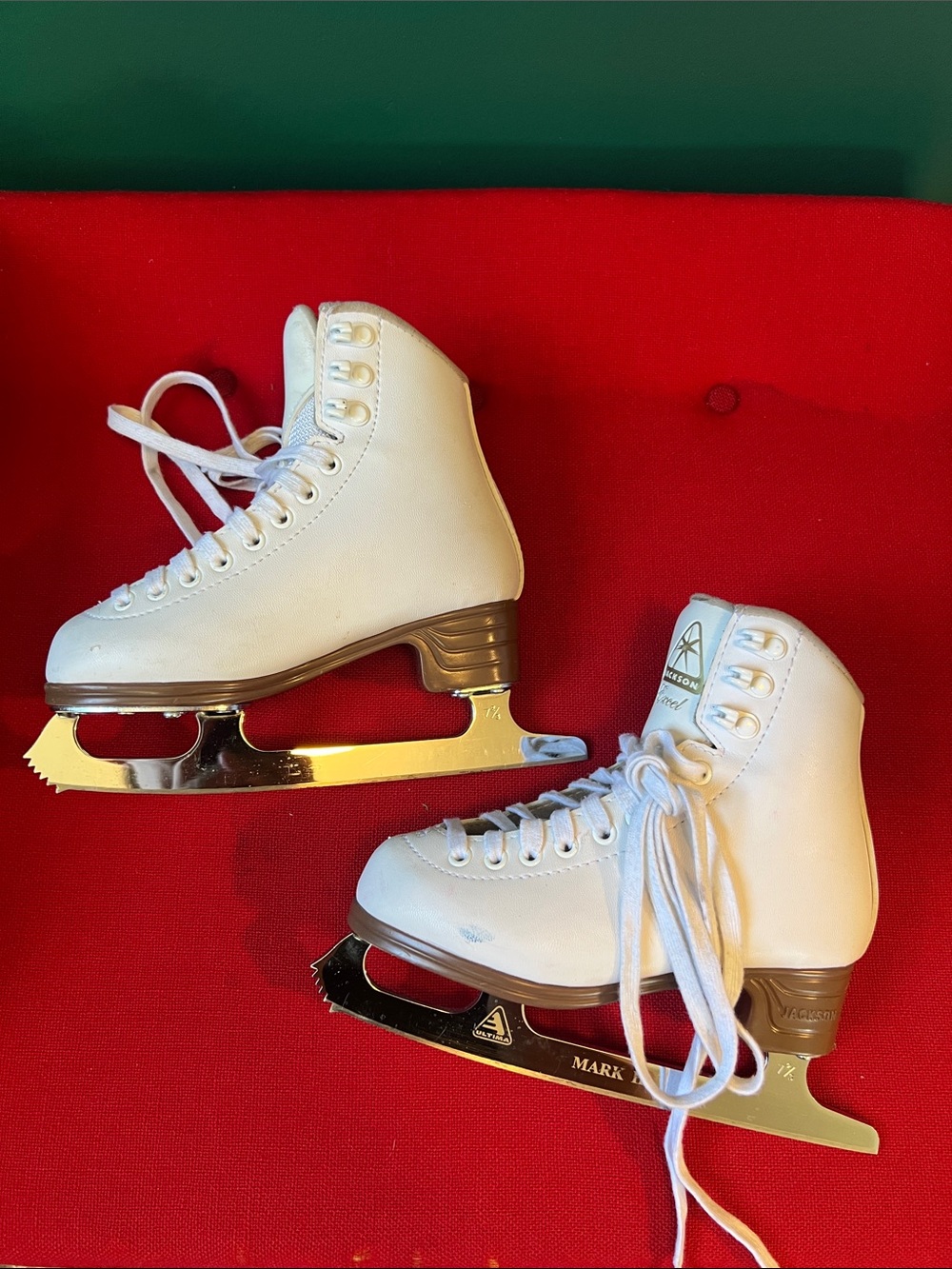 Girls' Figure Ice Skates - size 13
